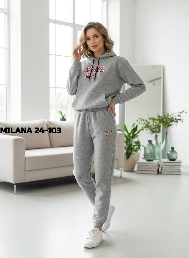 Спортивный костюм 23123188