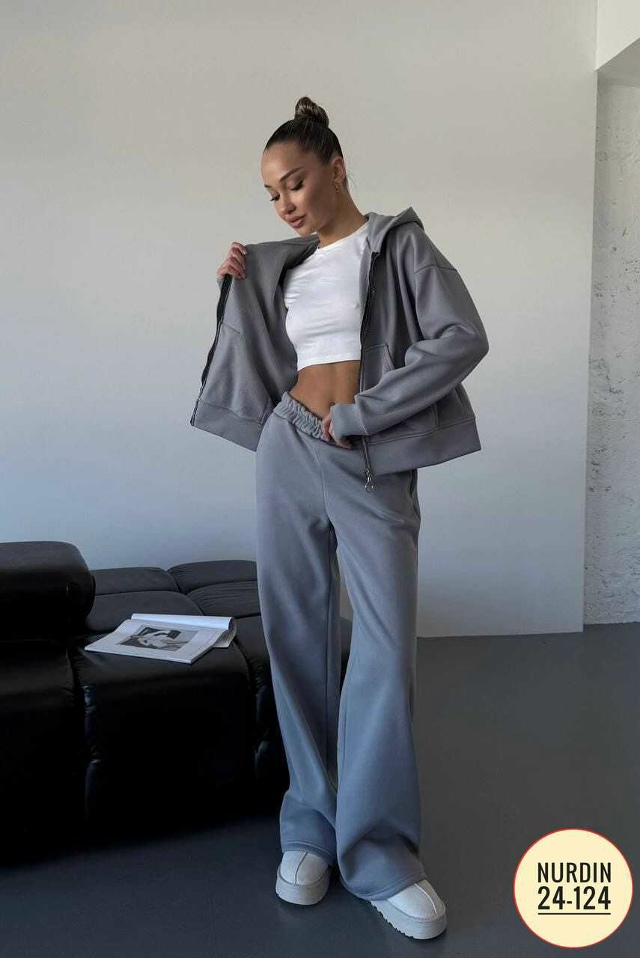 Спортивный костюм 23123288