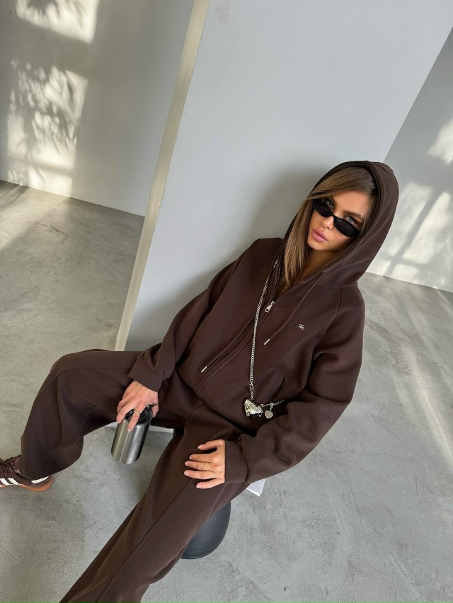 Спортивный костюм 23122926