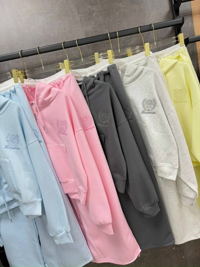 Спортивный костюм 23124646