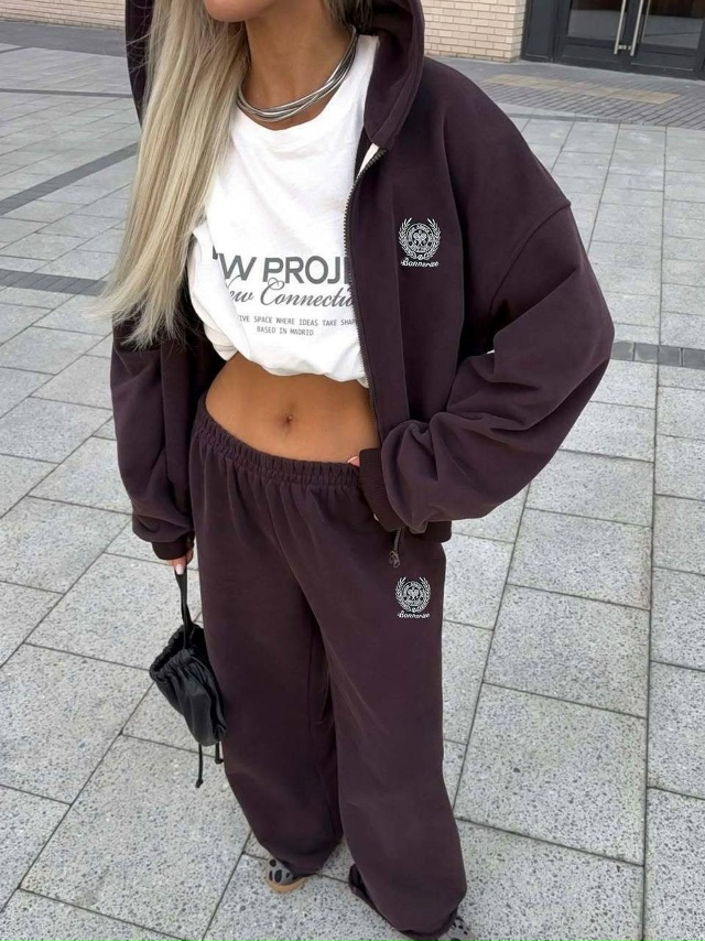 Спортивный костюм 23124646