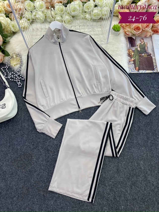 Спортивный костюм 23126051