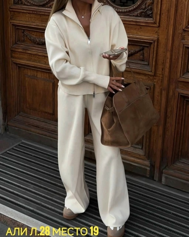 Спортивный костюм 23125451