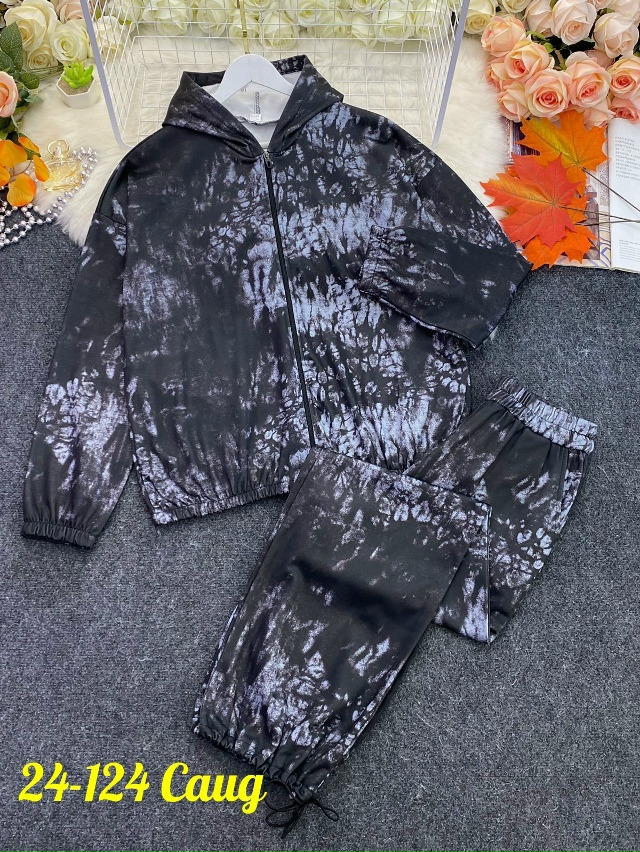 Спортивный костюм 23125296