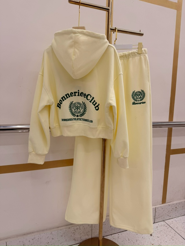 Спортивный костюм 23126013