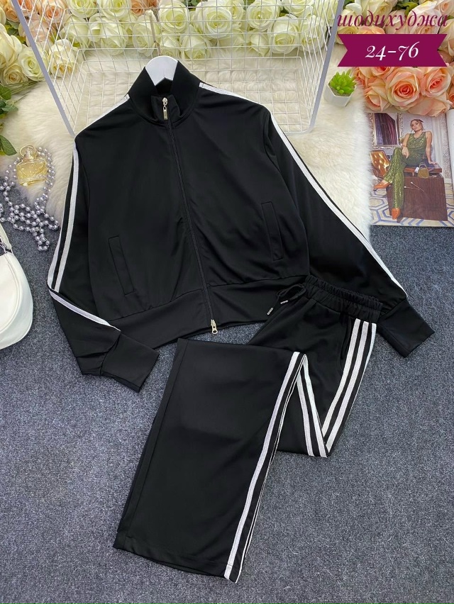Спортивный костюм 23126051