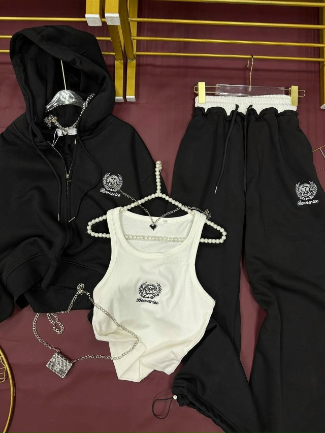 Спортивный костюм 23127322