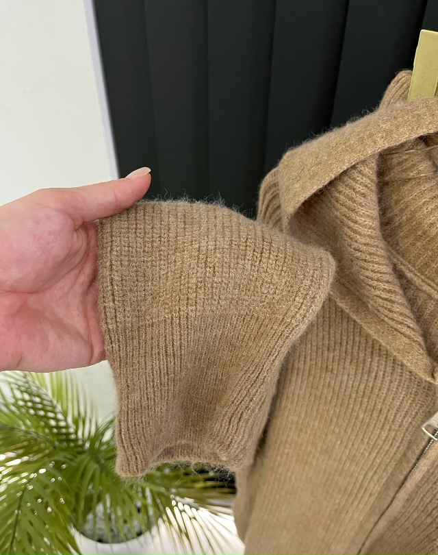 Спортивный костюм 23126573