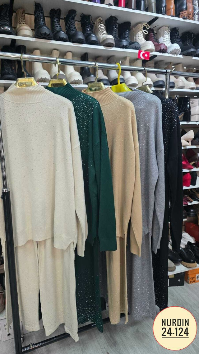 Костюм 23127239