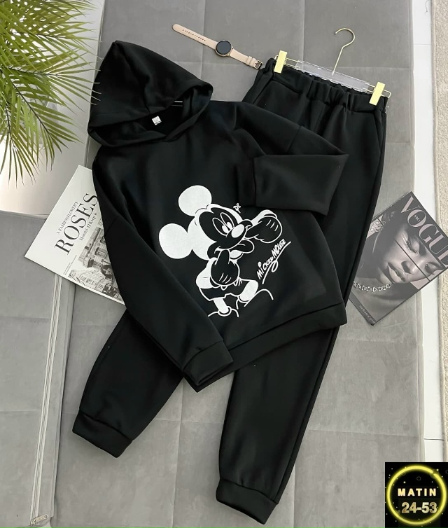 Спортивный костюм 23126789