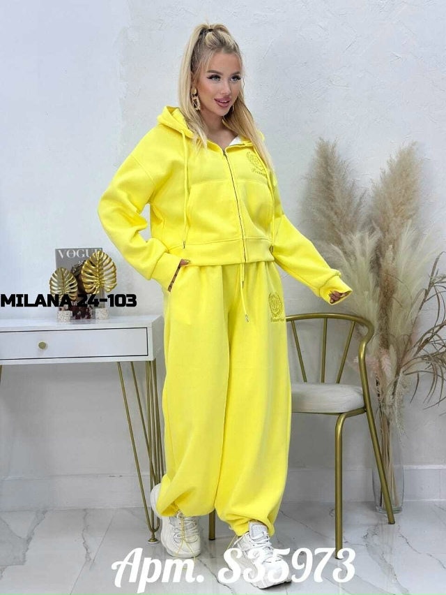 Спортивный костюм 23130248