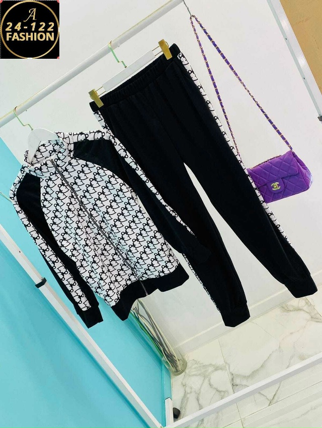 Спортивный костюм 23130538