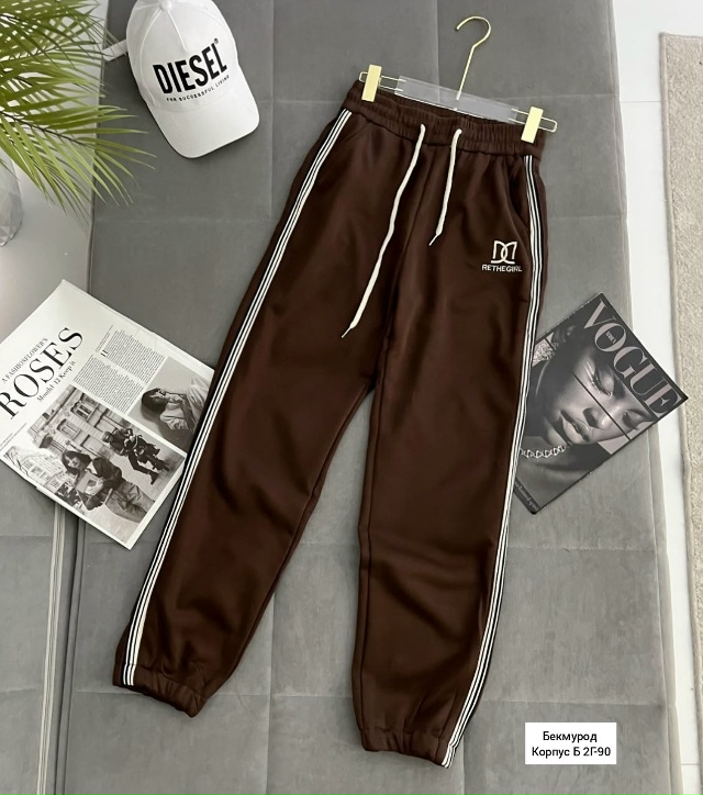 Спортивные брюки 23130021