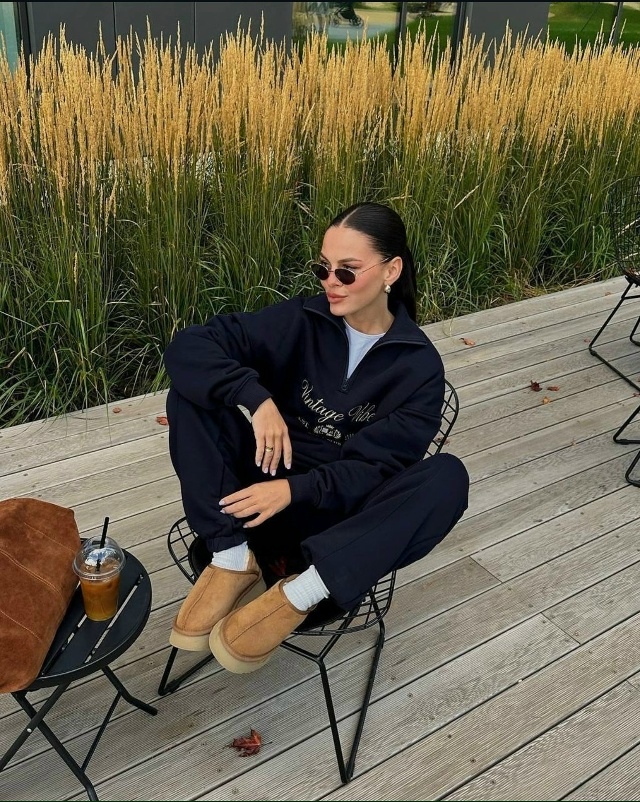 Спортивный костюм 23130323