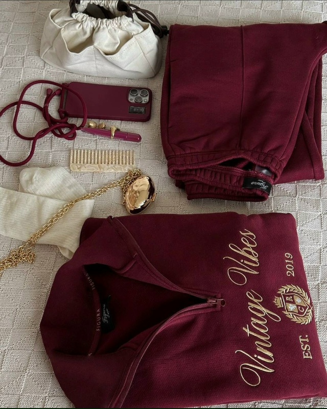 Спортивный костюм 23130323