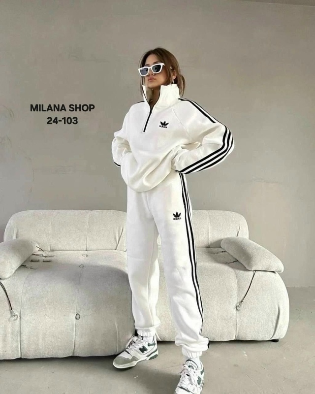 Спортивный костюм 23129936