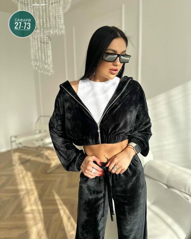 Спортивный костюм 23131636