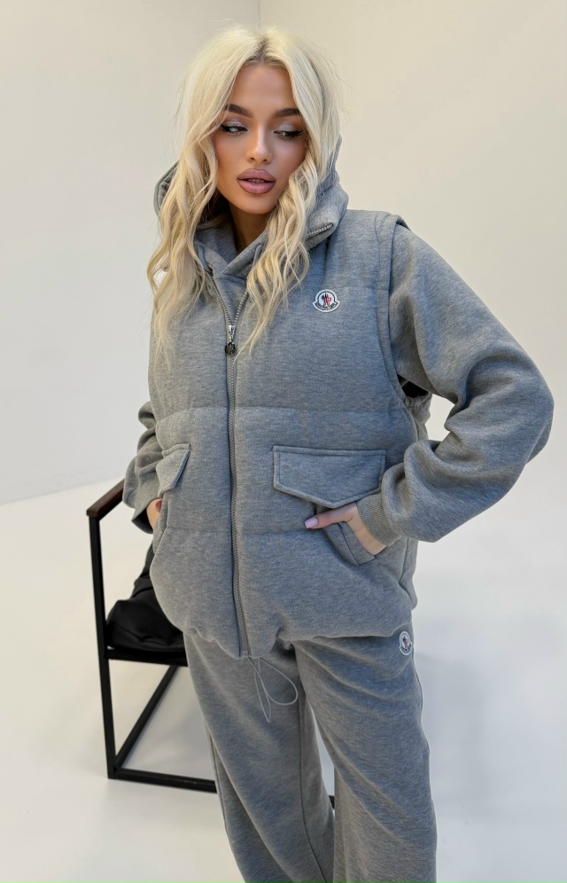 Спортивный костюм 23131325