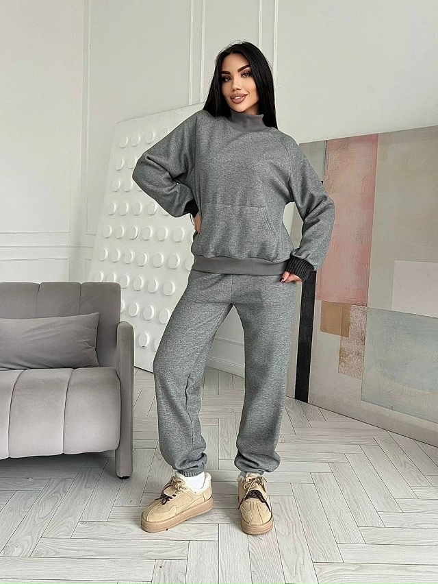 Спортивный костюм 23132995