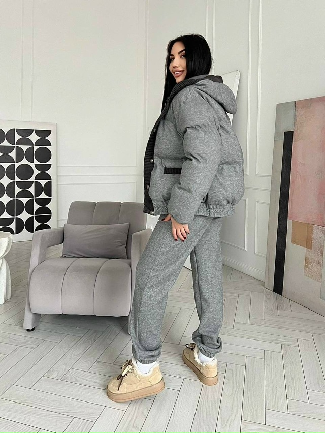 Спортивный костюм 23132995