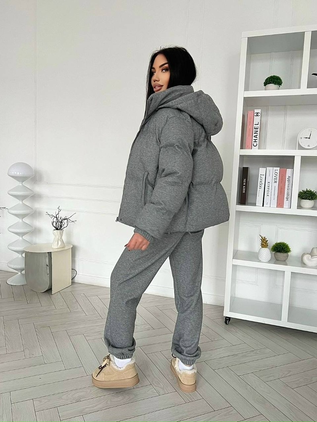 Спортивный костюм 23132907