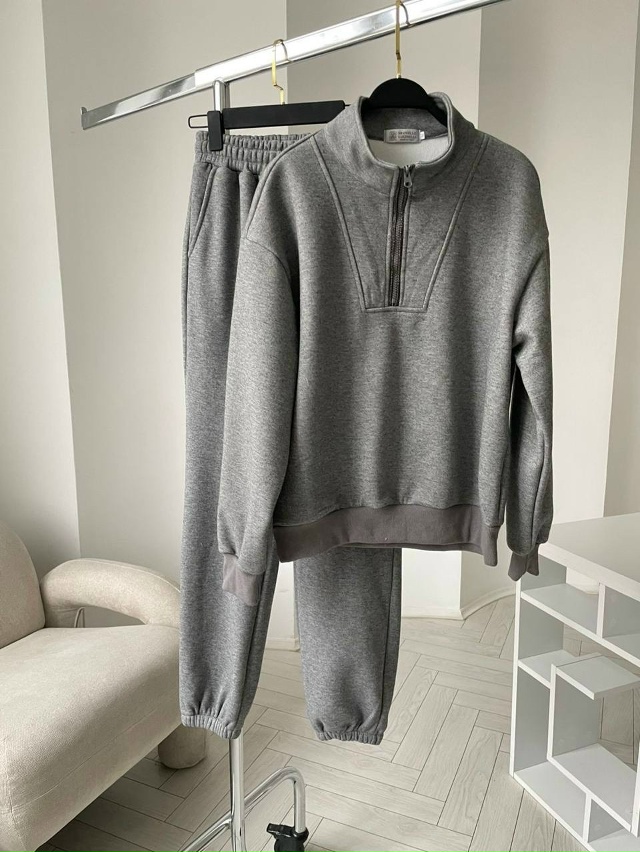 Спортивный костюм 23132907