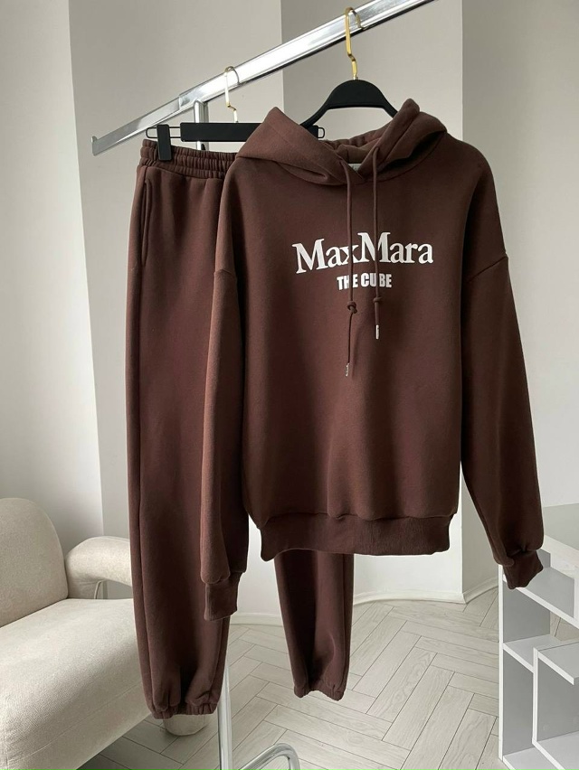 Спортивный костюм 23132912