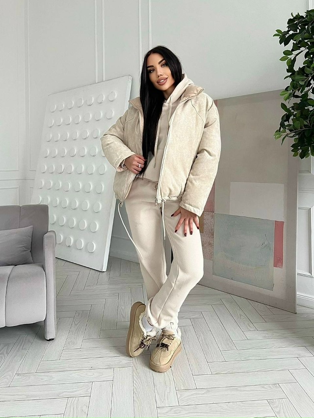 Спортивный костюм 23132914