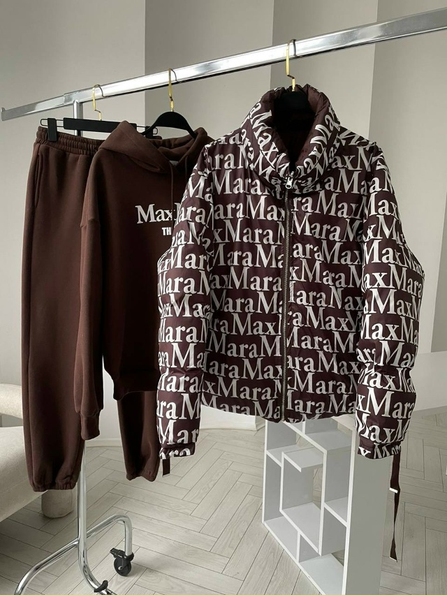 Спортивный костюм 23132912