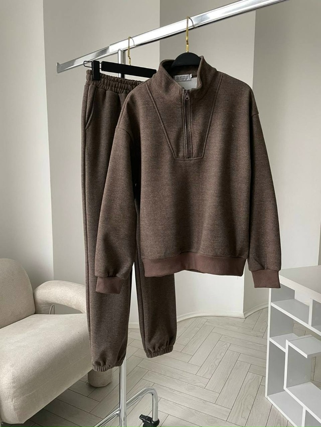 Спортивный костюм 23132908