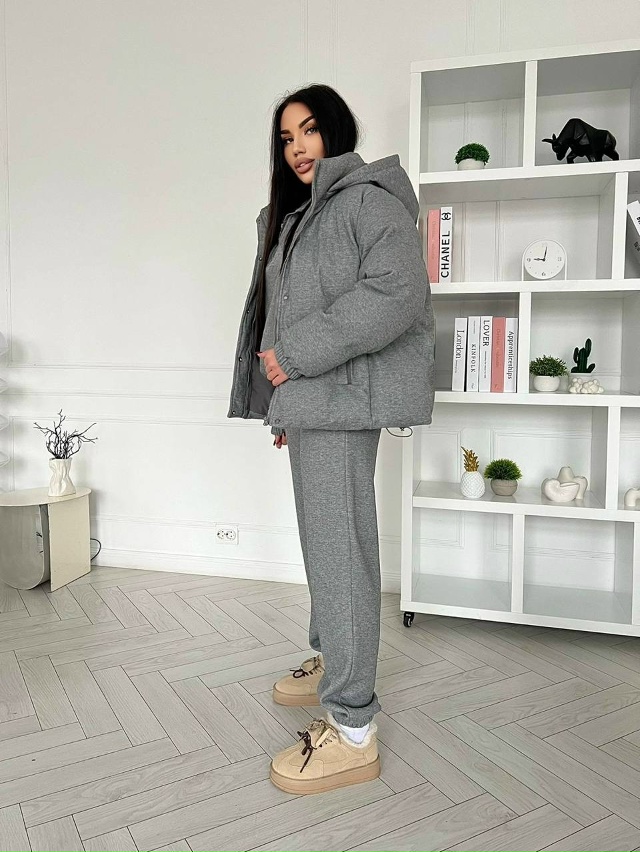 Спортивный костюм 23132907