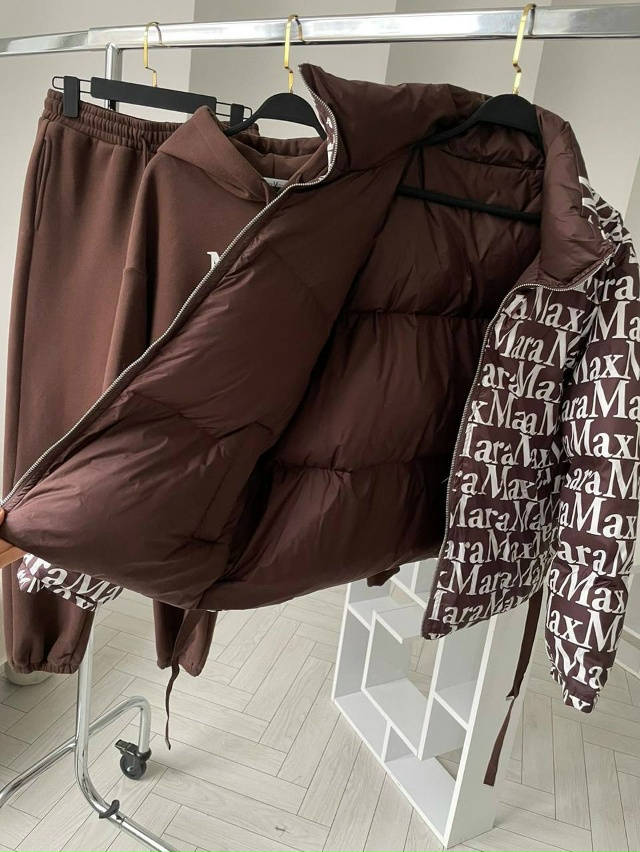 Спортивный костюм 23132912