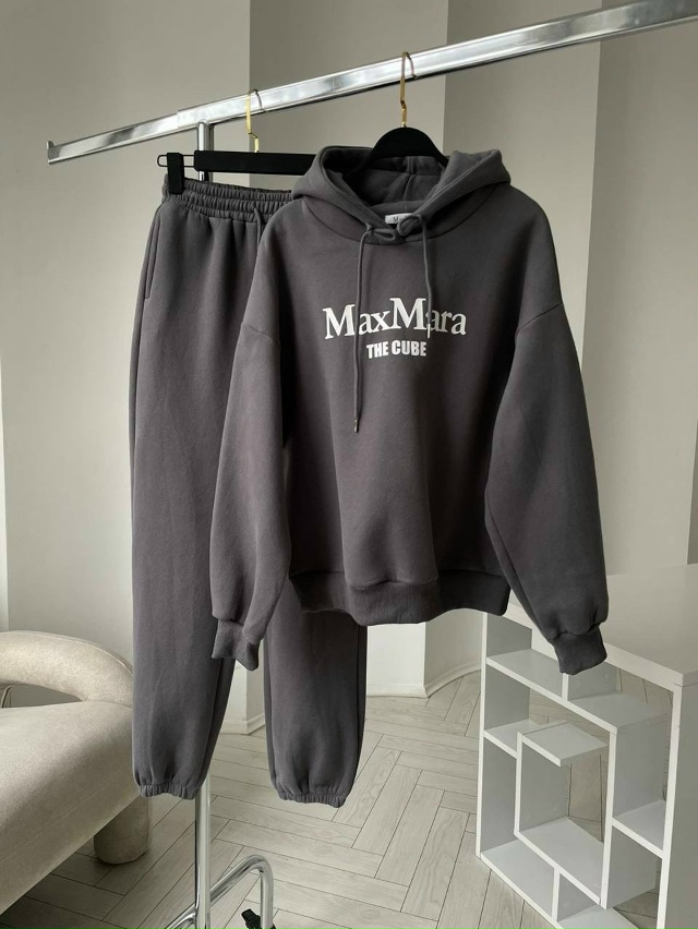 Спортивный костюм 23132911