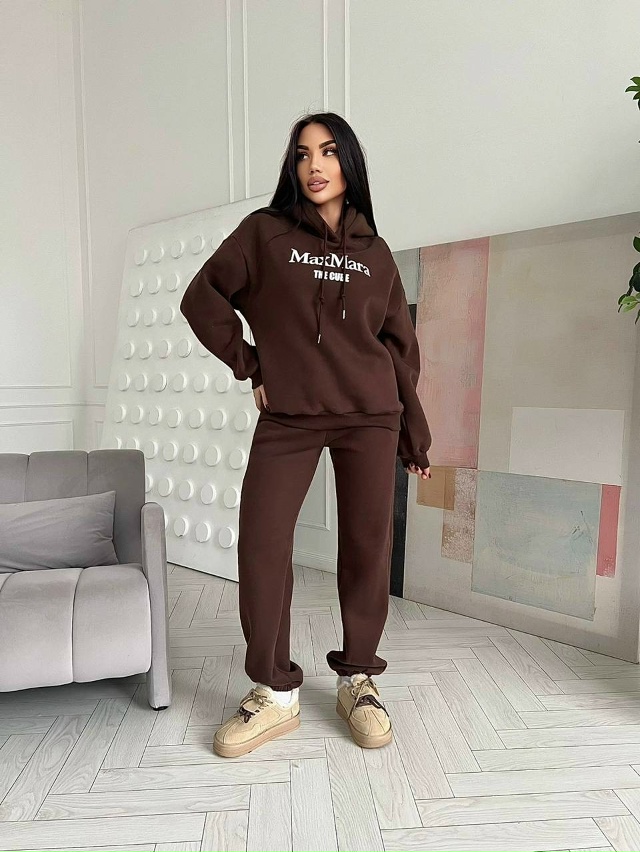 Спортивный костюм 23132912