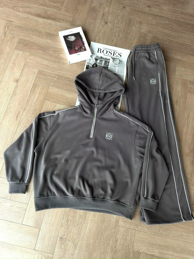 Спортивный костюм 23134568