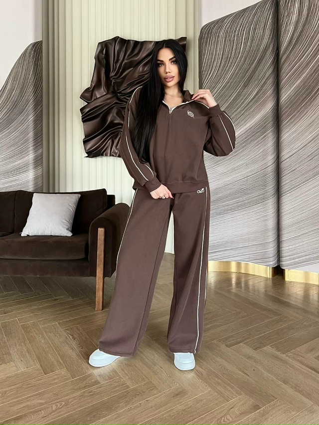 Спортивный костюм 23134564