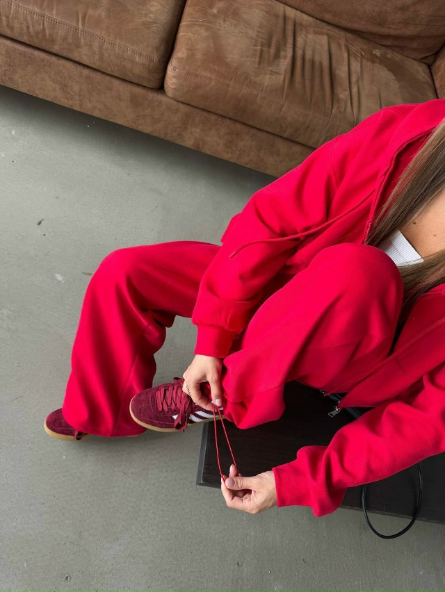 Спортивный костюм 23134820