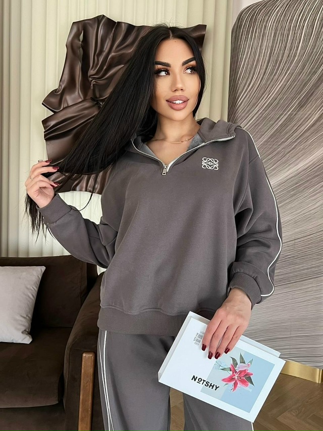 Спортивный костюм 23134568