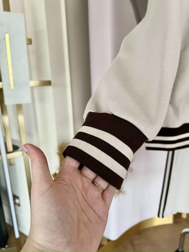 Спортивный костюм 23134562