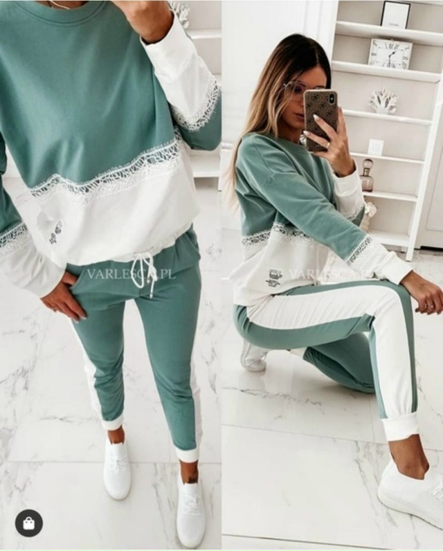 Спортивный костюм 23135924