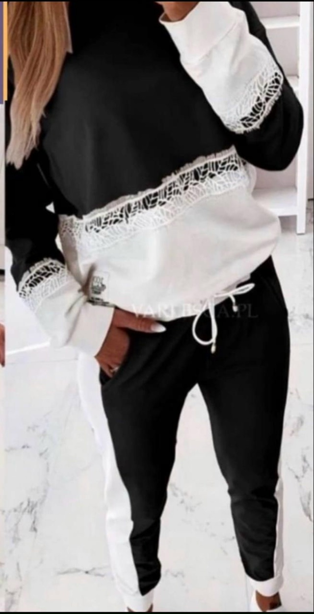 Спортивный костюм 23135924