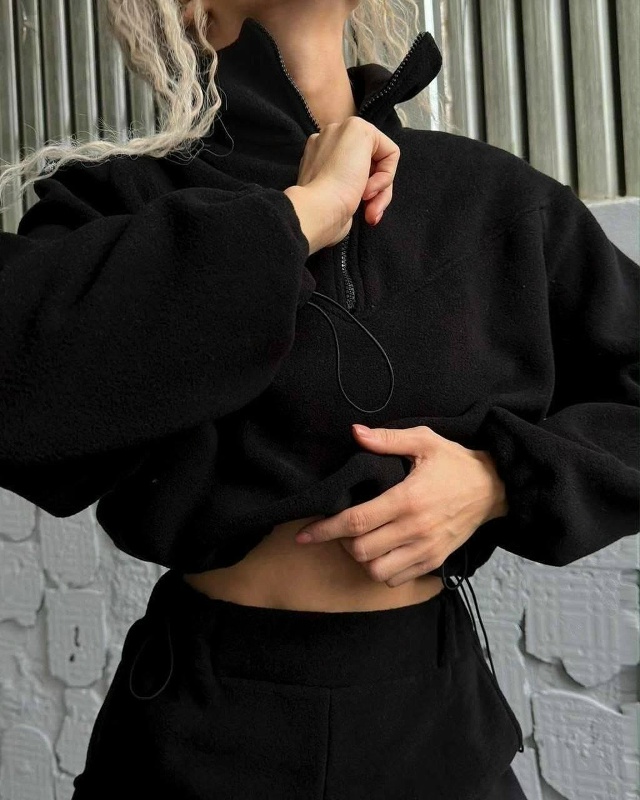 Спортивный костюм 23136640