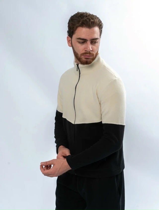 Спортивный костюм 23137976