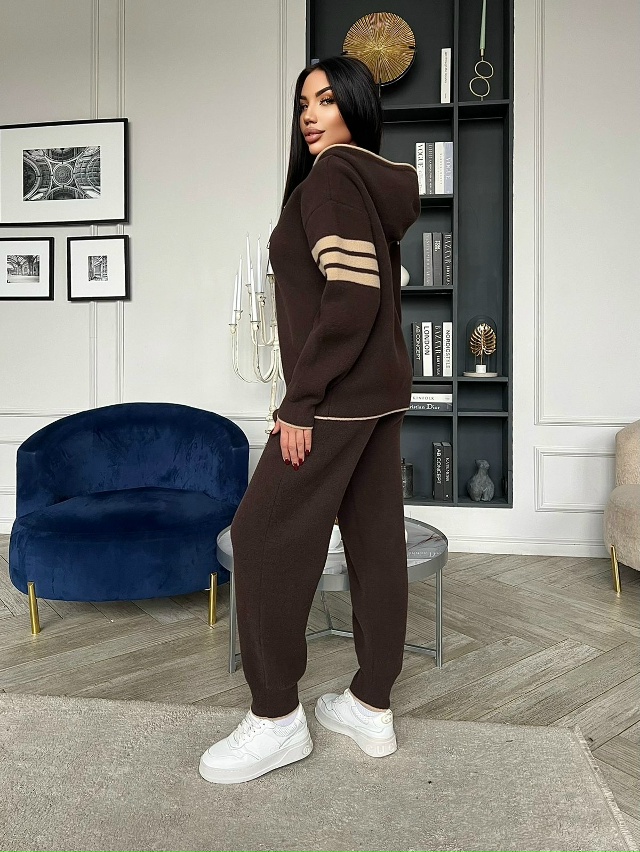 Спортивный костюм 23138149