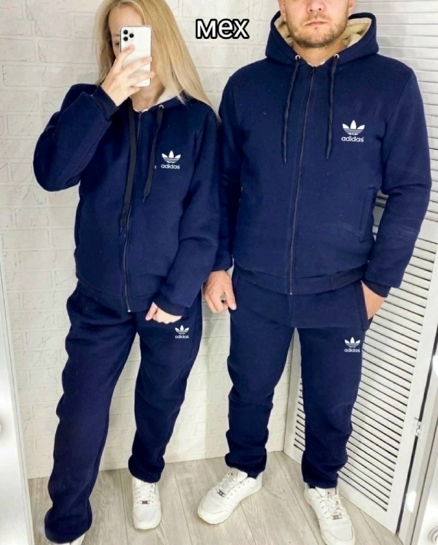 Спортивный костюм 23138945