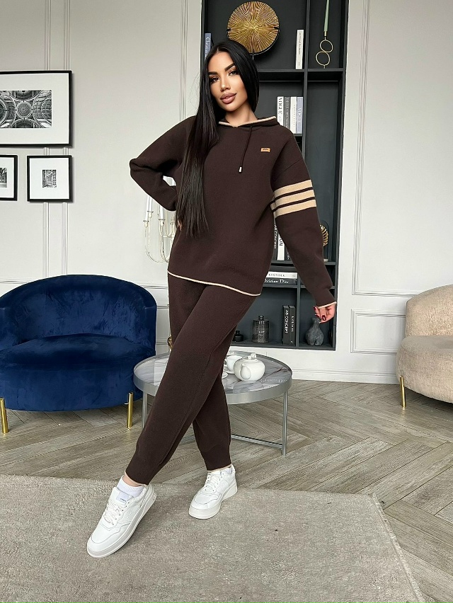 Спортивный костюм 23138149