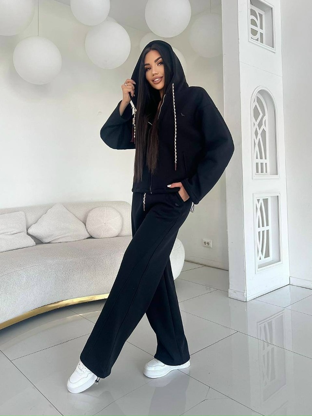 Спортивный костюм 23139433