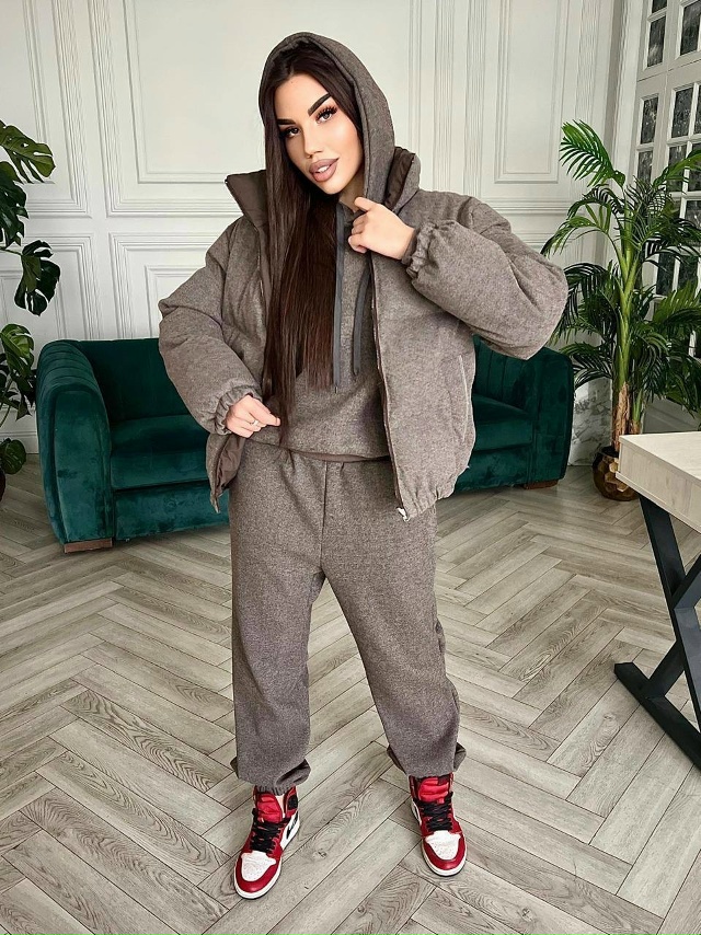 Спортивный костюм 23139430