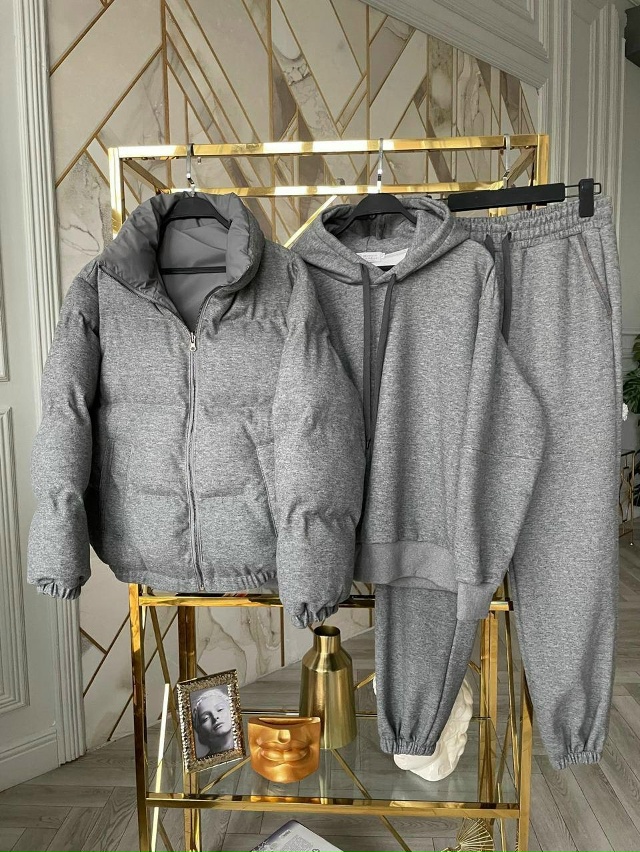 Спортивный костюм 23139426