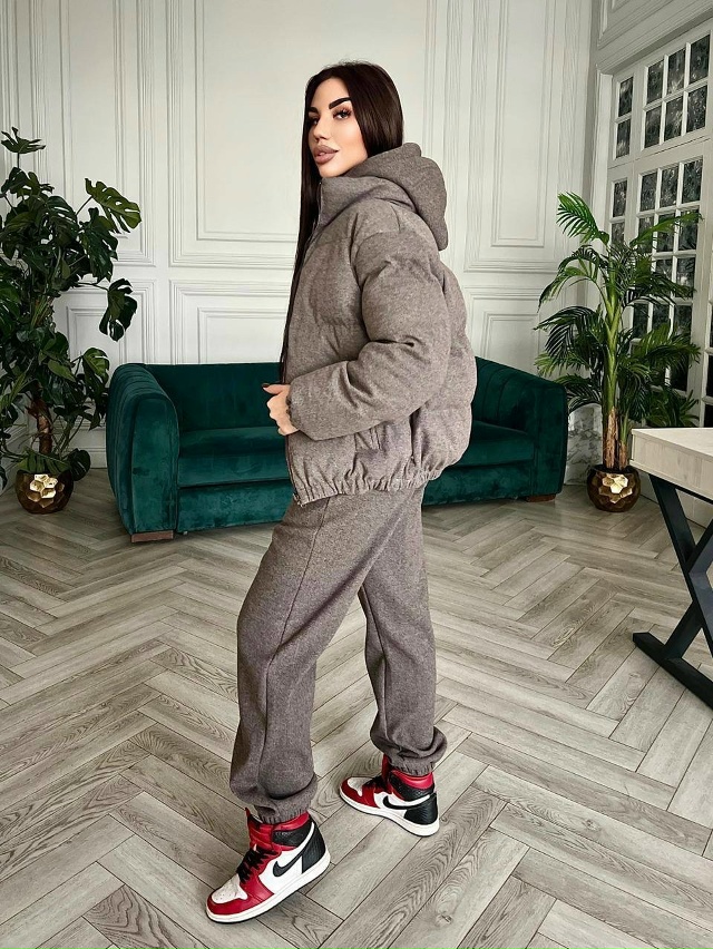 Спортивный костюм 23139430